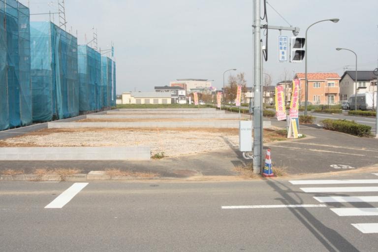 Local appearance photo. Local (11 May 2013) Shooting (construction scheduled in late November)