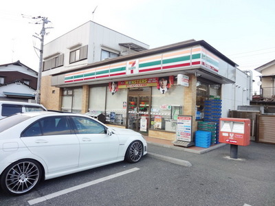 Convenience store. 1700m to Seven-Eleven (convenience store)