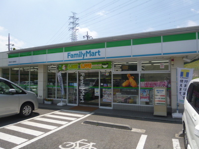 Convenience store. 312m to Family Mart (convenience store)