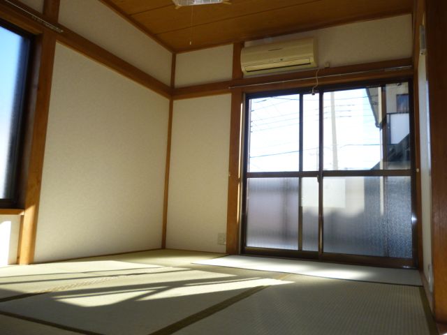 Living and room. It is bright because it is the room of the two-sided lighting.