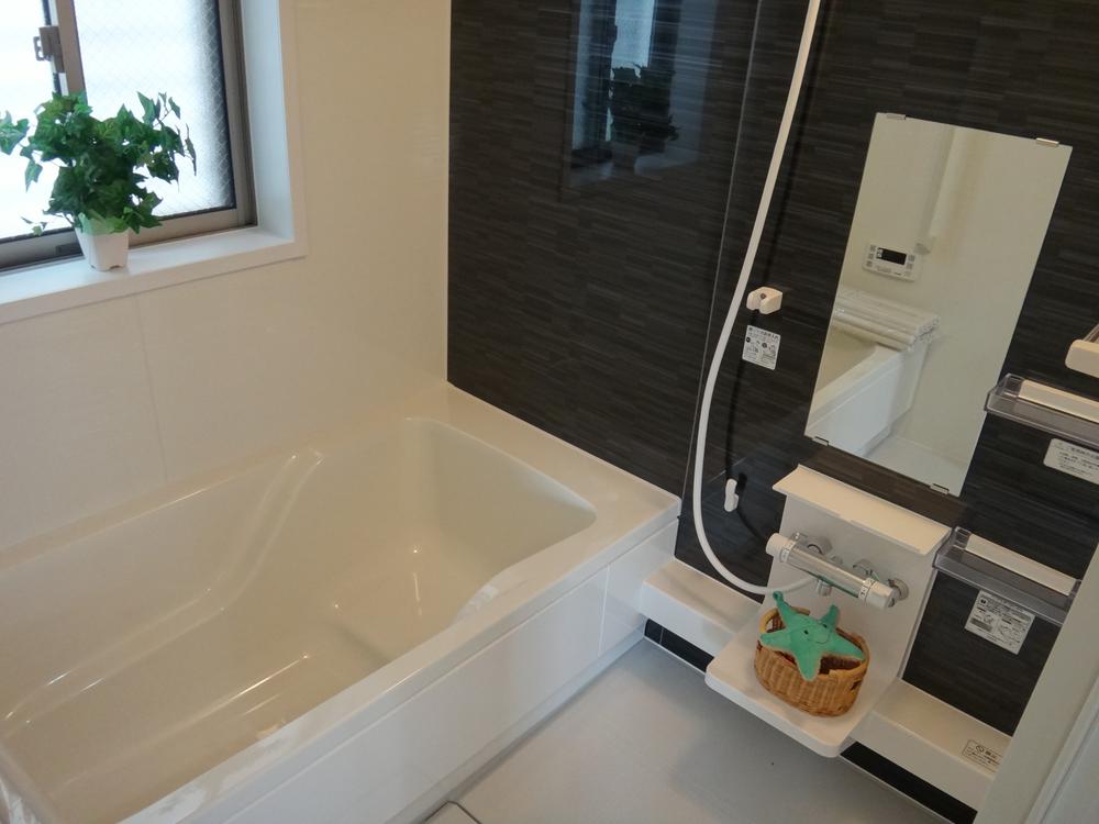 Same specifications photo (bathroom)