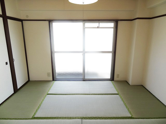 Other room space. Japanese-style room 6.0 quires