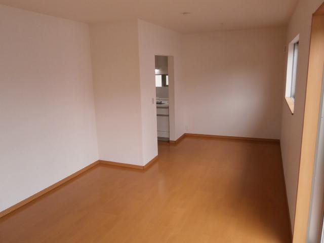 Living. 1 Building