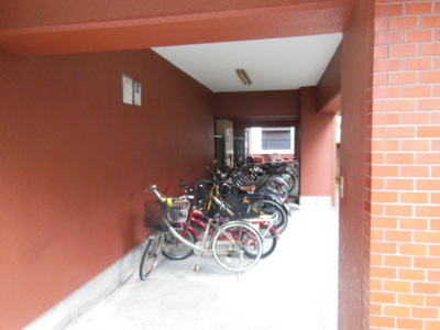 Other common areas. The first floor of the back has become the bicycle space! 