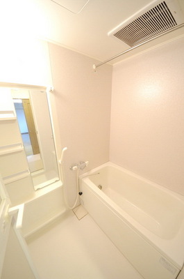 Bath. ☆ It is a beautiful bathroom ☆