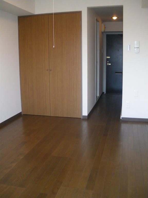 Other room space.  ☆ All rooms flooring ☆ This room with cleanliness ☆ 
