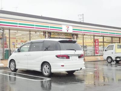 Convenience store. 204m to Seven-Eleven (convenience store)