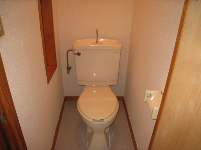 Toilet. Bathroom ・ Comfortable every day in the toilet of the independent design