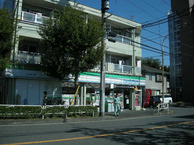 Convenience store. 222m to Family Mart (convenience store)