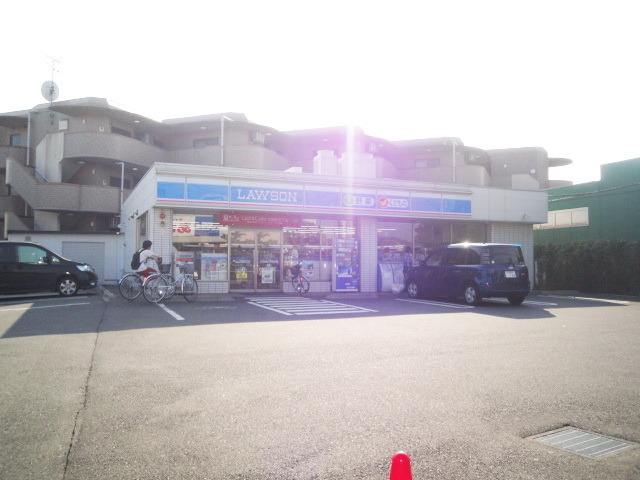 Convenience store. 407m until Lawson (convenience store)