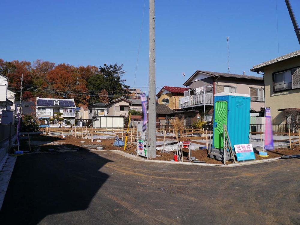 Local photos, including front road. Many living environment is also better commercial facilities around in a quiet residential area of ​​Hachioji Station walking distance. Wood utilization point object properties.