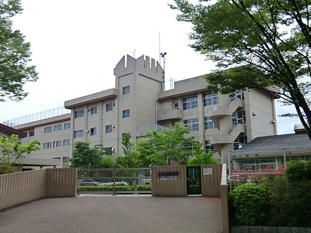 Junior high school. 565m to Hachioji Municipal Miyagami junior high school