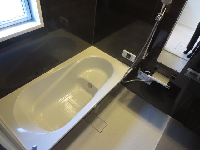 Bathroom. Sitz bath can be a multi-step tub