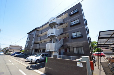 Building appearance.  ☆ Among the tiled ・ Outside beautiful apartment ☆ 