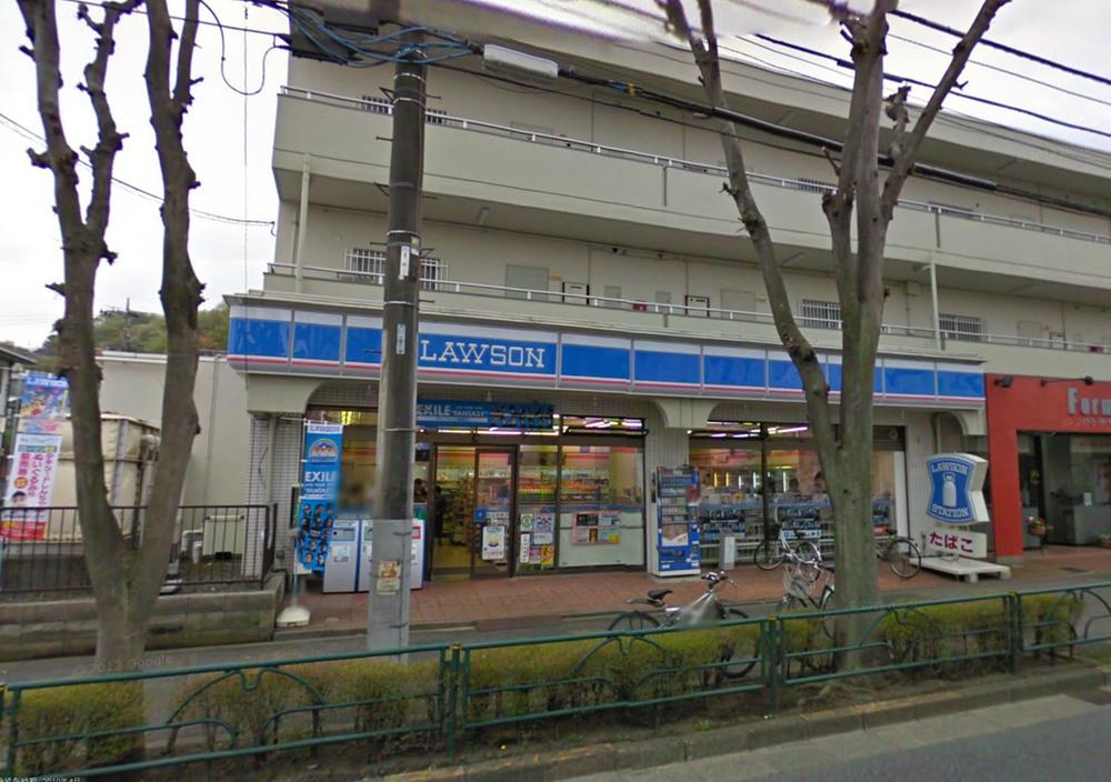 Convenience store. 708m until Lawson Keio Naganuma shop