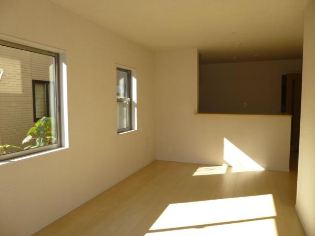 Living. 4 Building