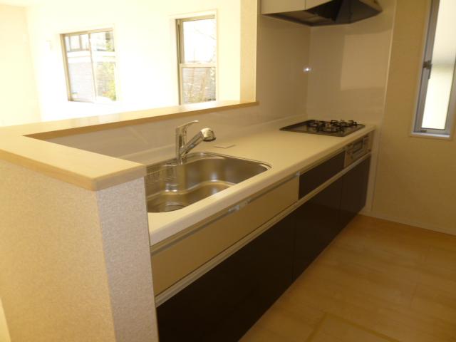 Kitchen. 4 Building