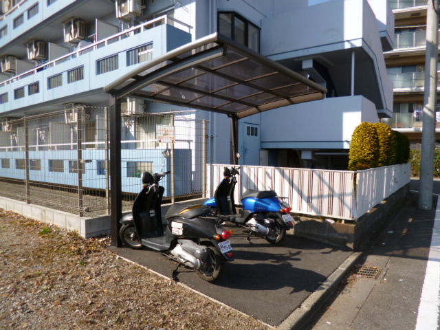 Other common areas.  ☆ Bicycle-parking space ☆