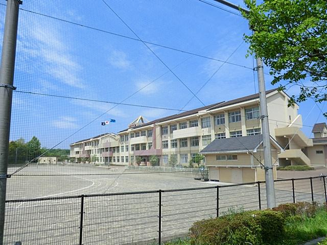 Primary school. 2000m to Hachioji Municipal Yarimizu Elementary School