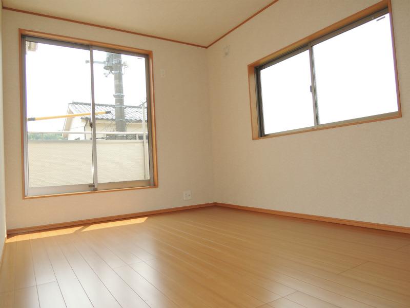 Non-living room. Dihedral Aya light rooms, Pleasant airy Building 2