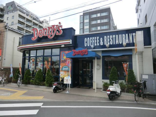 restaurant. Denny's West Hachioji Station store up to (restaurant) 427m