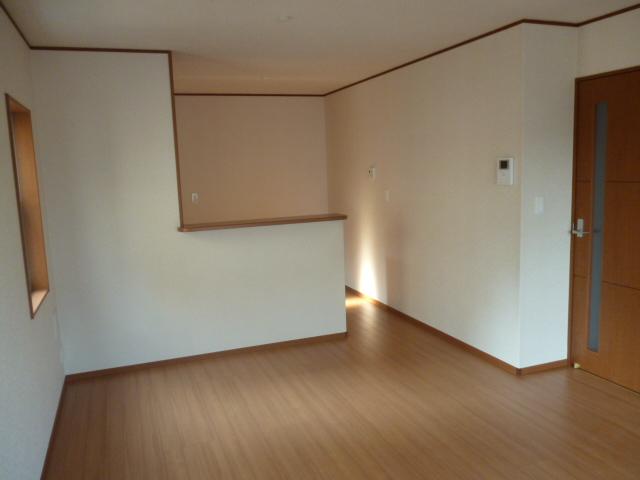 Living. 1 Building