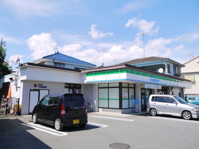 Convenience store. FamilyMart Hachioji Kawaguchi store (convenience store) to 647m