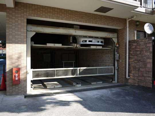 Parking lot
