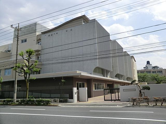 Junior high school. 570m to Hachioji Municipal fifth junior high school