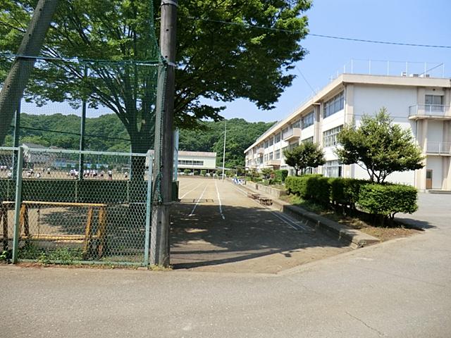 Junior high school. 593m to Hachioji Municipal Motohachioji junior high school