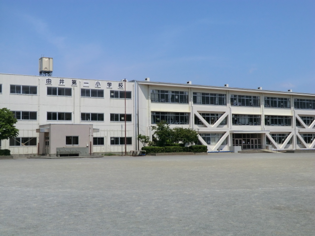 Primary school. 859m to Hachioji City Yui first elementary school (elementary school)