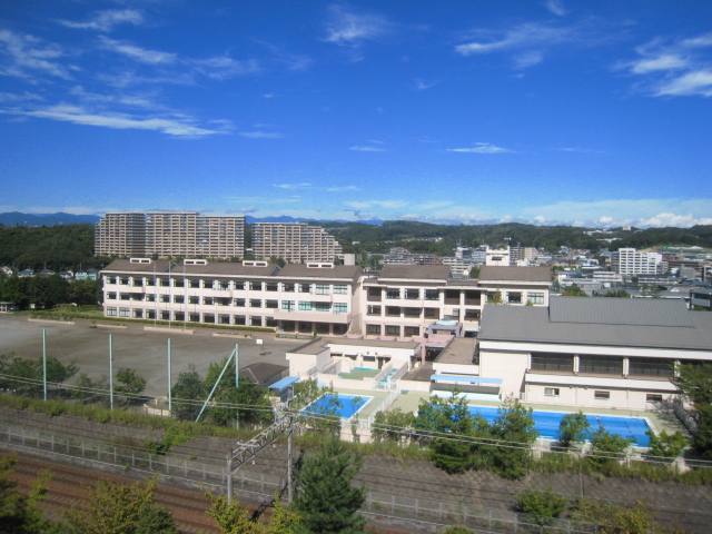 Primary school. 50m to Hachioji City Matsuki elementary school (elementary school)