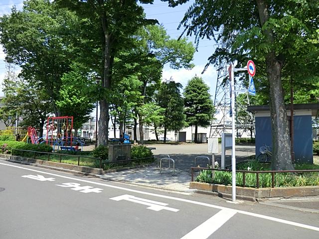 park. 350m to the north Hachioji park