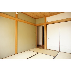 Living and room. Second floor Japanese-style room 6 quires