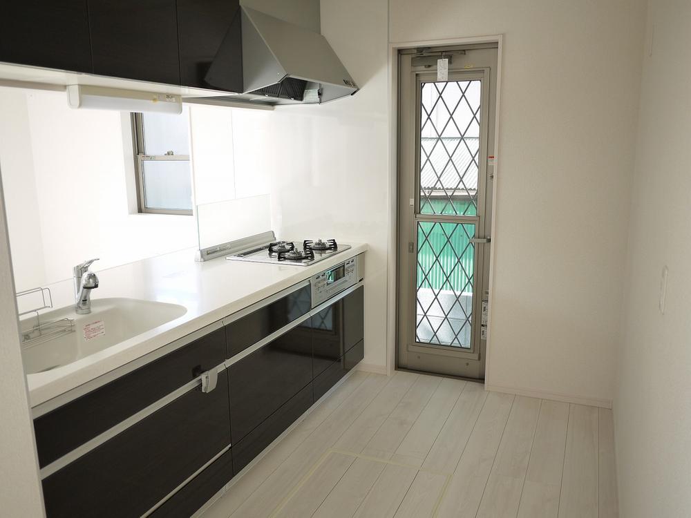 Same specifications photo (kitchen). System kitchen with water purifier built-in hand shower
