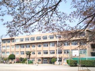 Primary school. Owada until elementary school 1180m