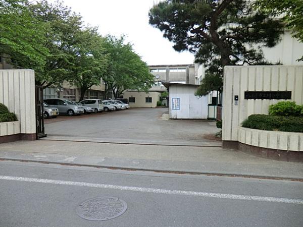 Junior high school. 2473m to Hachioji Tachikawa opening junior high school