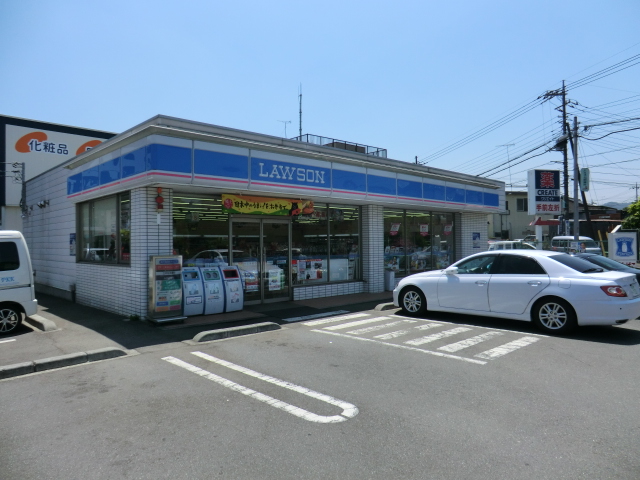 Convenience store. 581m until Lawson Hachioji Yotsuya-cho store (convenience store)