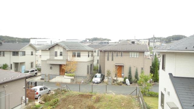 View photos from the dwelling unit. Landscape