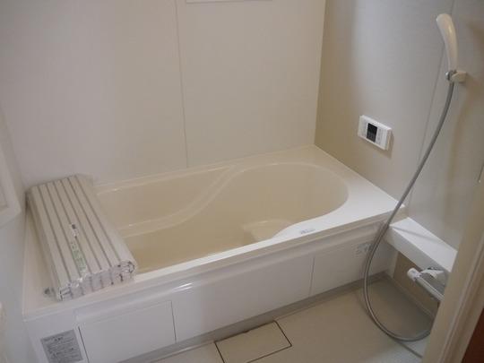 Bathroom. 1 tsubo size ・ Barrier-free type ・ With bathroom dryer