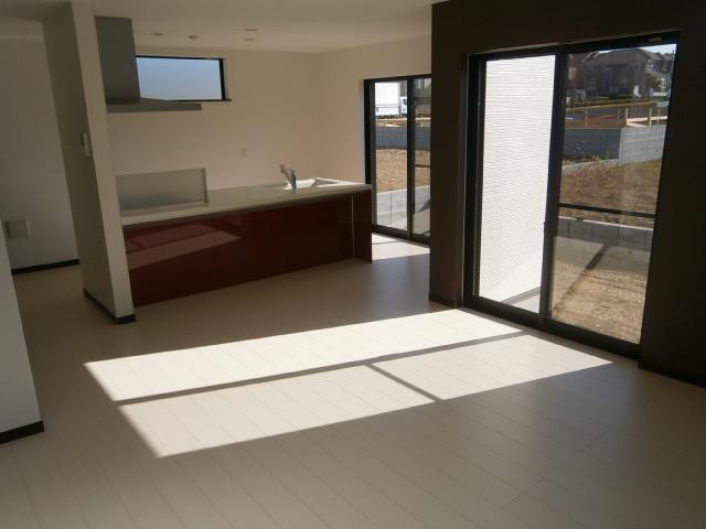 Living. 6 Building