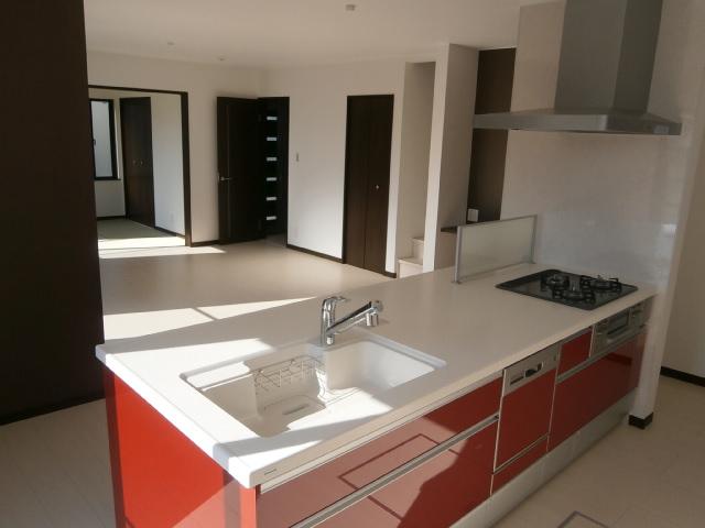 Kitchen. 6 Building