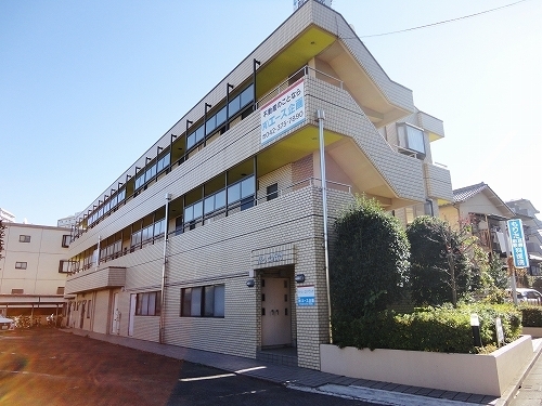 Building appearance. Durable reinforced concrete apartment