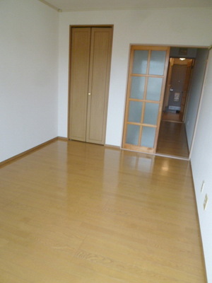 Other room space.  ☆ Flooring of Western-style ☆ 