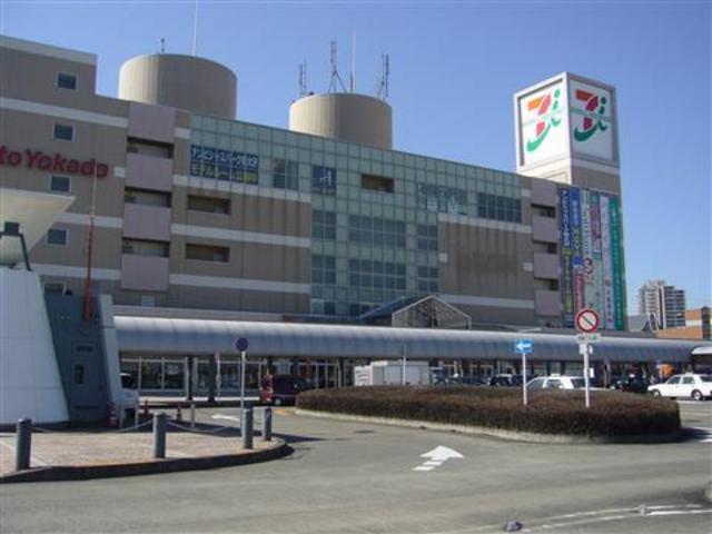 Shopping centre. Ito-Yokado to (shopping center) 3000m