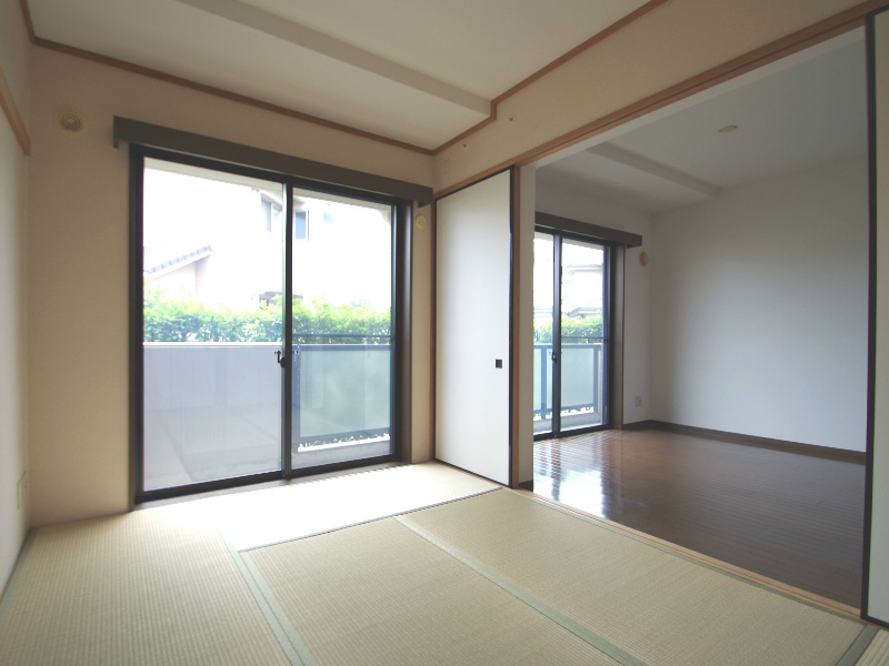 Other room space. South Japanese-style room 6 quires