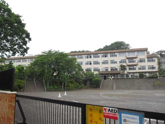 Primary school. 990m up to municipal Yamada elementary school (elementary school)