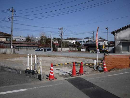Local photos, including front road. Super in a quiet residential area ・ school ・ It is also a good many living environment also commercial facilities in the vicinity such as the post office. 