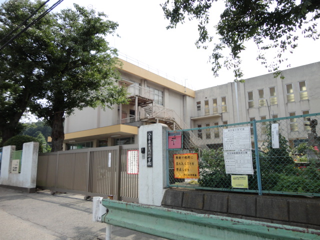 Primary school. 1760m to Hachioji City Asakawa elementary school (elementary school)