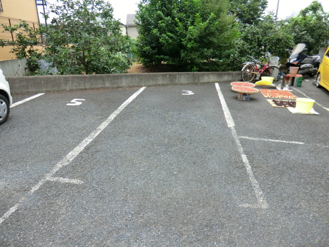 Parking lot